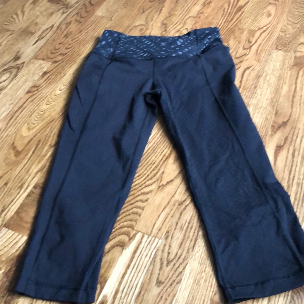 Lululemon leggings size 6 black